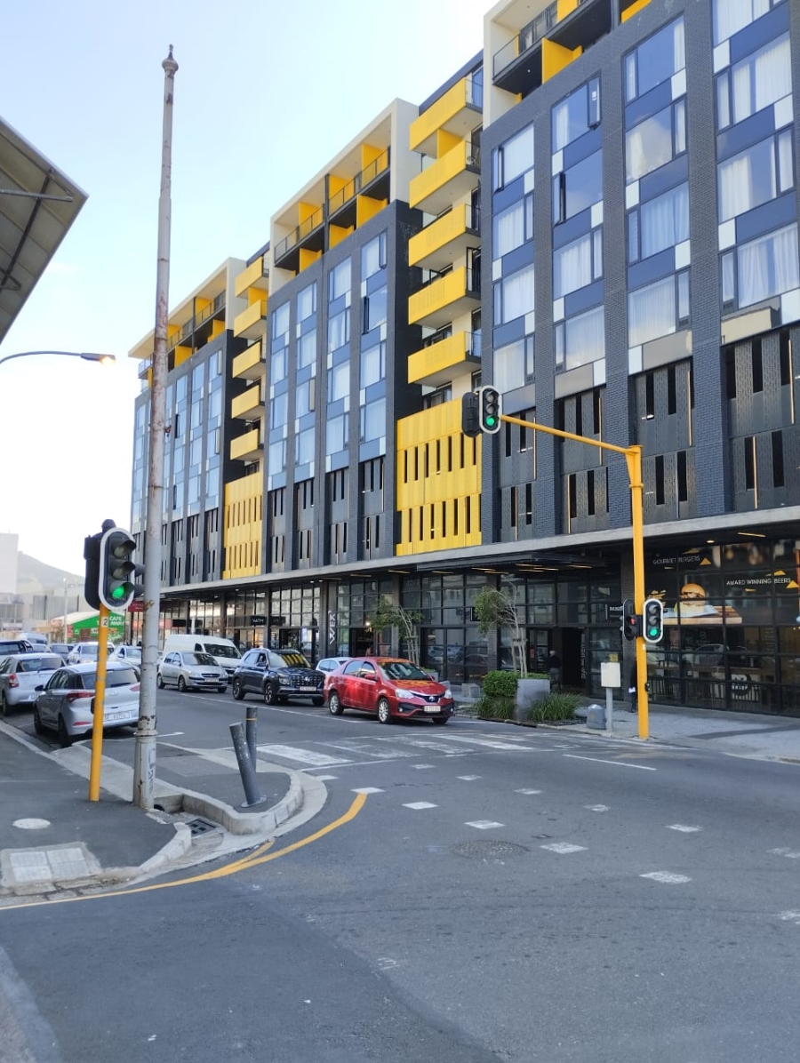 To Let 1 Bedroom Property for Rent in Woodstock Western Cape